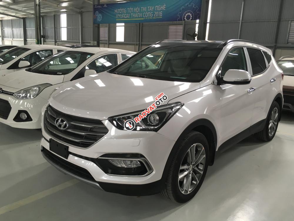 Bán Hyundai Santa Fe diesel đời 2017, màu trắng-0