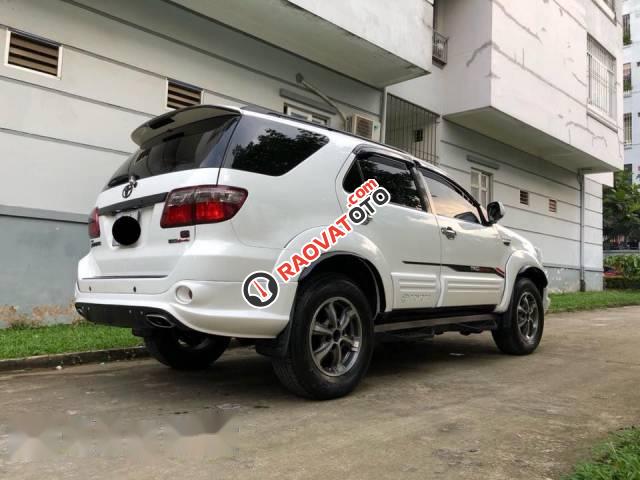 Bán Toyota Fortuner 2011, màu trắng chính chủ, 615 triệu-2