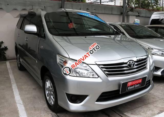 Bán lại xe Toyota Innova đời 2012, màu bạc, giá chỉ 590 triệu-4