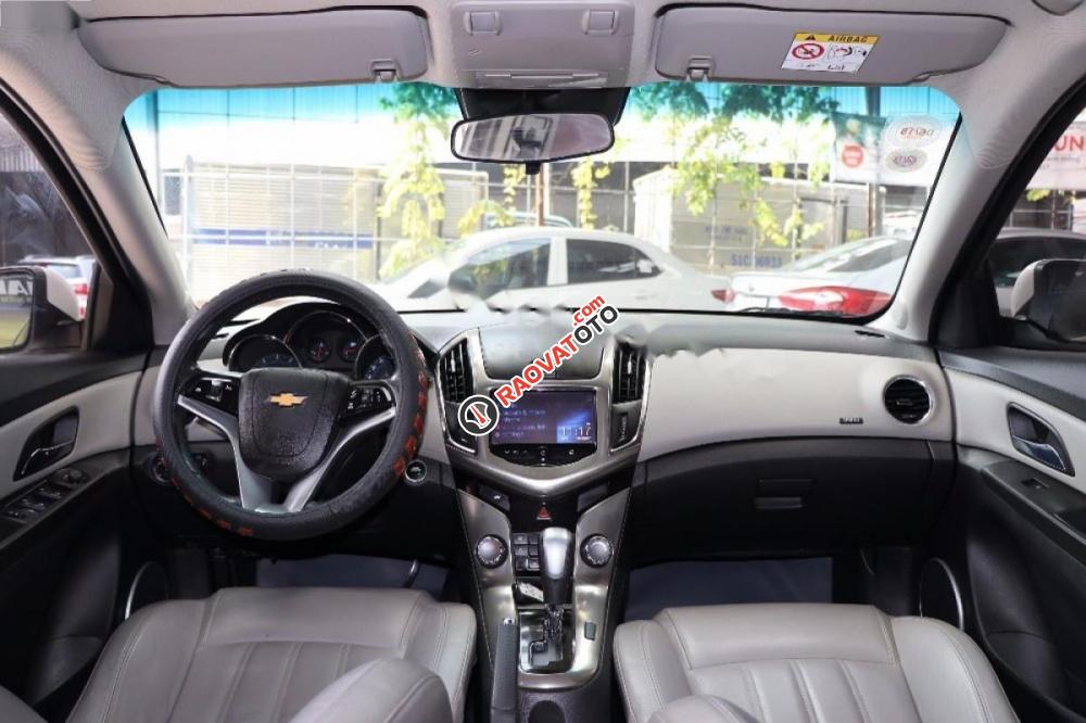 Cần bán gấp Chevrolet Cruze LTZ 1.8 AT đời 2015, màu trắng giá cạnh tranh-9