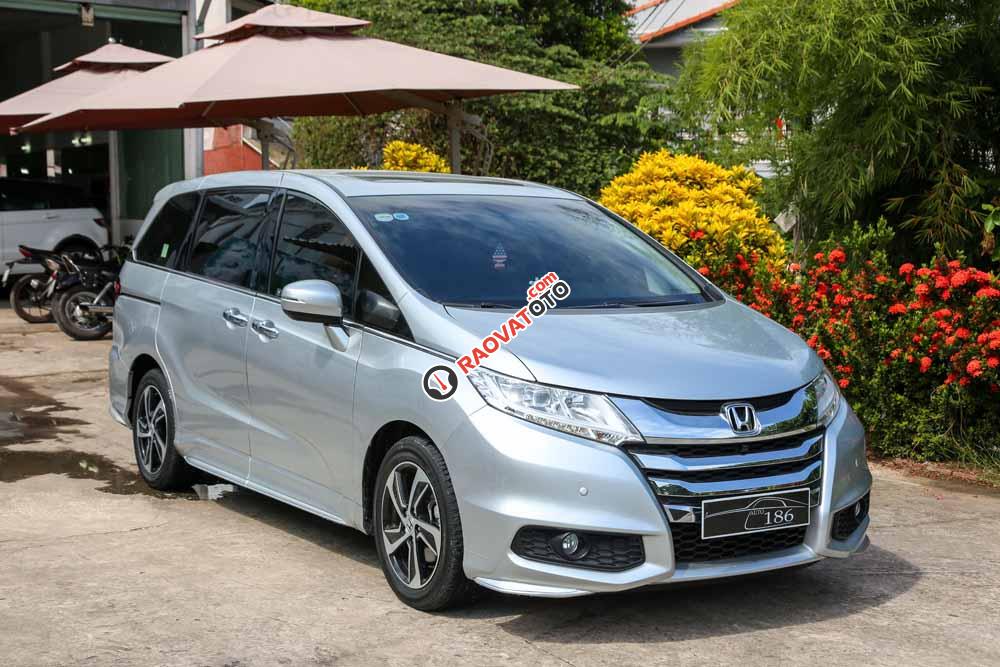 Bán Honda Odyssey 2.4 CVT model 2016, màu bạc-2