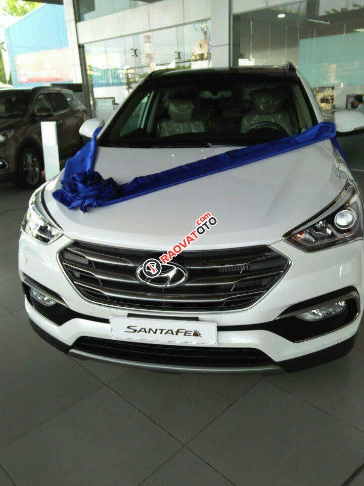 Bán Hyundai Santa Fe đời 2017, màu trắng, giảm giá cực mạnh cho 2018 tại Hyundai Vũng Tàu-1