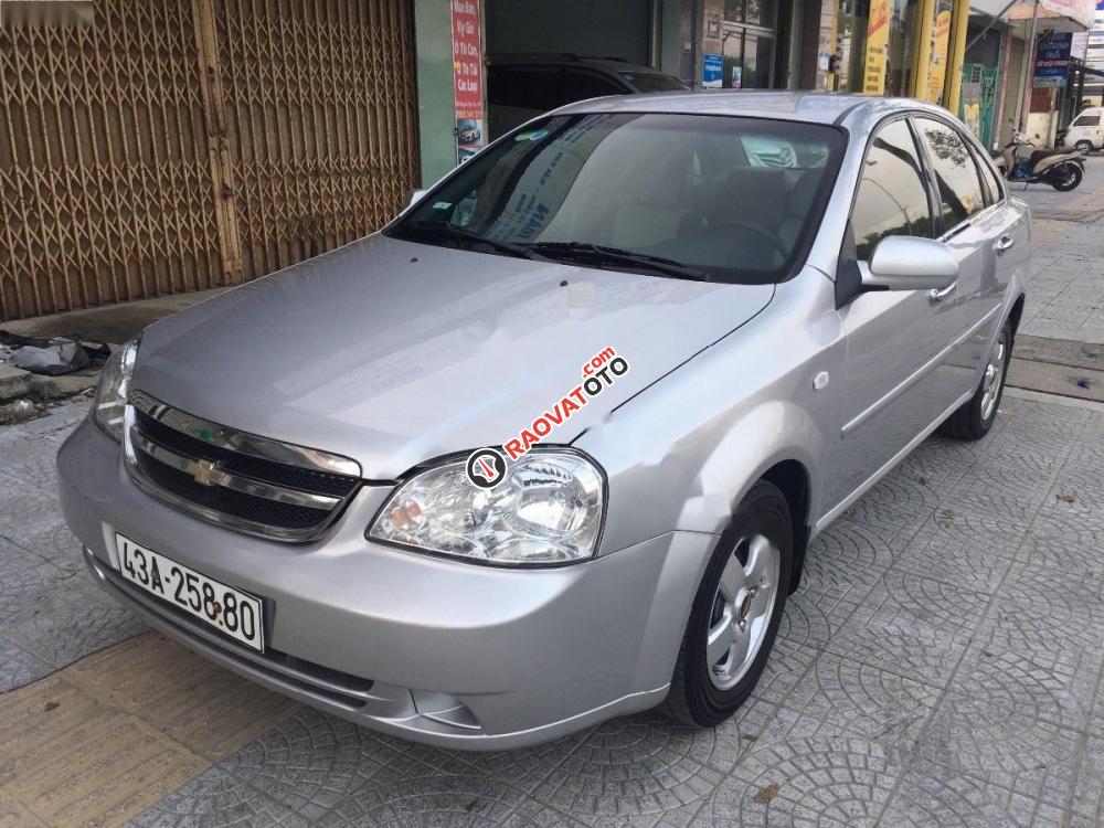 Cần bán xe Chevrolet Lacetti đời 2011, màu bạc giá cạnh tranh-1