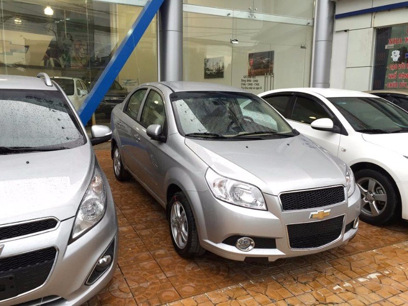 Bán Chevrolet Aveo LT đời 2017, màu bạc, xe nhập, 459tr-5