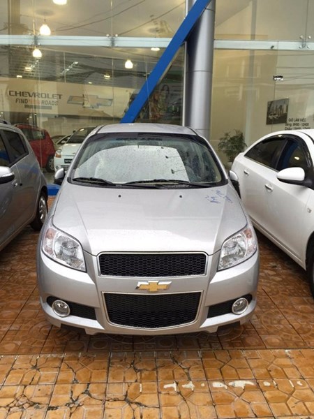 Bán Chevrolet Aveo LT đời 2017, màu bạc, xe nhập, 459tr-4