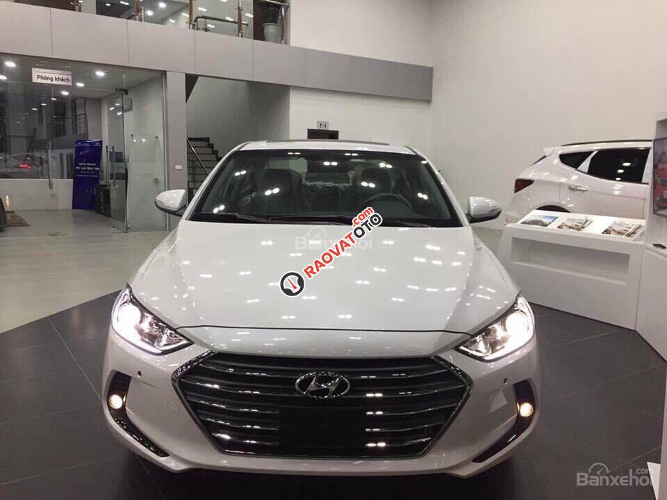 Hyundai Giải Phóng - Bán Hyundai Elantra, xe mới 100%, đời 2017 (Đủ màu) xe giao ngay-1