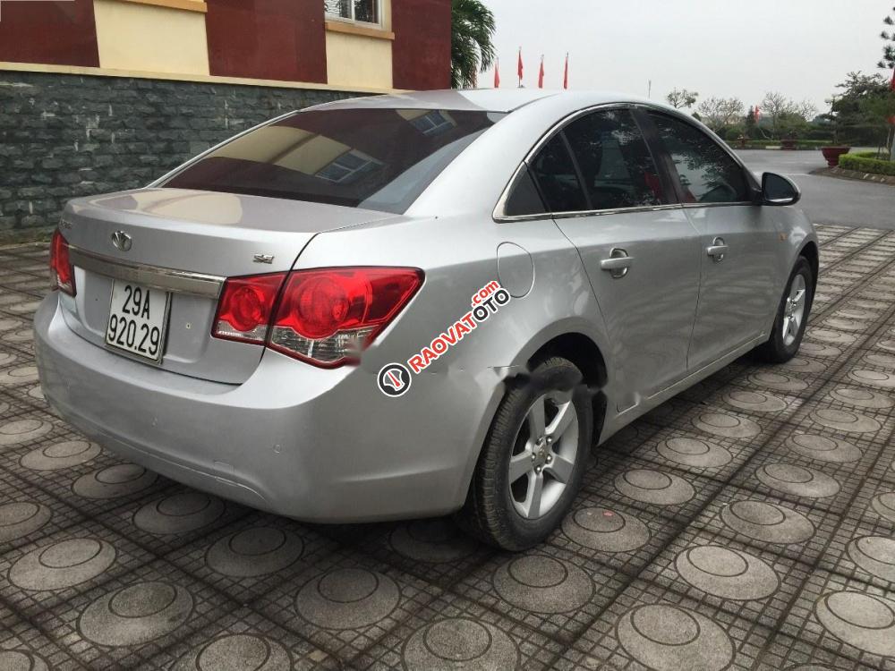 Cần bán xe Daewoo Lacetti SE đời 2010, màu bạc, xe nhập, 298tr-2