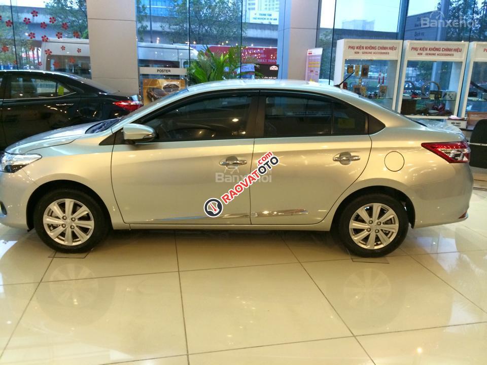 Cần bán Toyota Vios 1.5E MT 2018, màu bạc, giá tốt nhất miền Bắc, LH Mr Hùng 0911404101-2