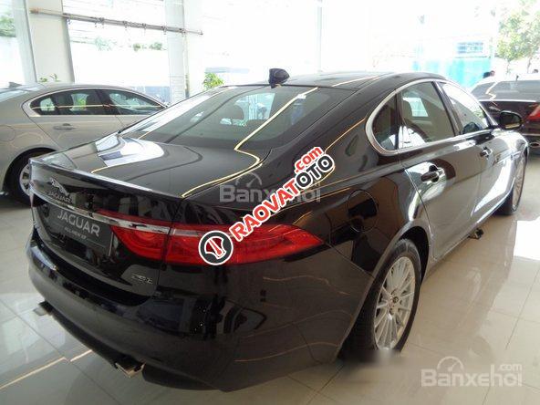 Bán xe Jaguar XF Pure 2017 màu đen, màu đen, xe giao ngay, khuyến mãi giá tốt nhất - 0918842662-5