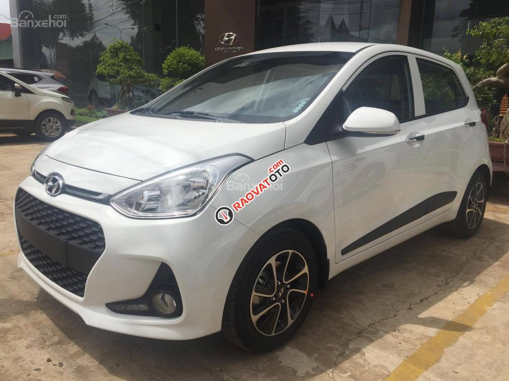 Hyundai Gia Lai - Hyundai Grand i10 2017, ưu đãi đến 40tr, chỉ 315 triệu đồng, hỗ trợ vay vốn đến 80%, LH: 0915554357-1