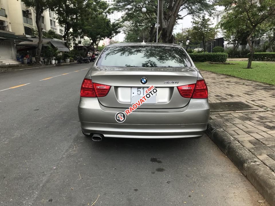 Cần bán xe BMW 3 Series 320i đời 2010, xe nhập-8