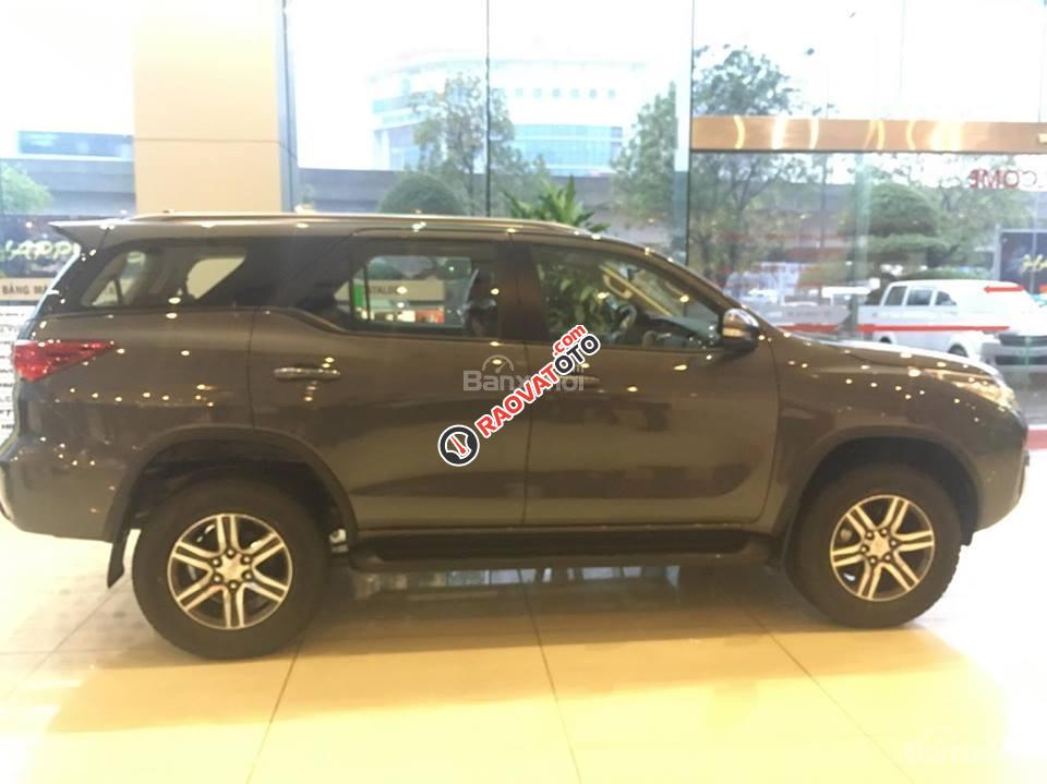 Chưa bao giờ mua xe Fortuner giá tốt đến thế, LH 0911404101-1