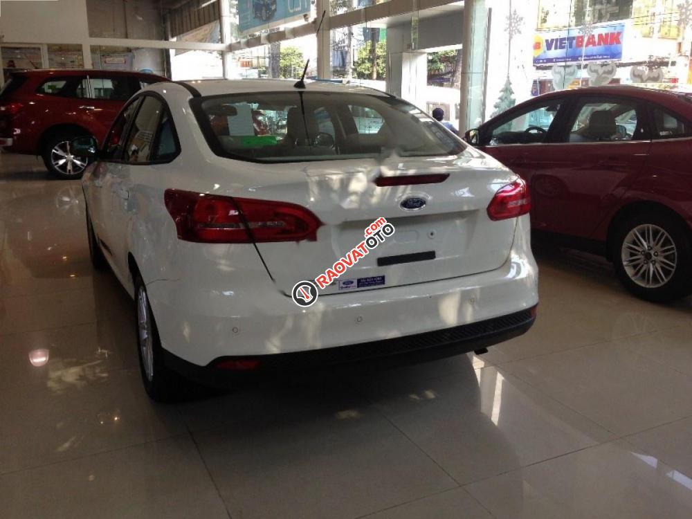 Bán ô tô Ford Focus Trend 1.5L đời 2017, màu trắng, 570 triệu-3