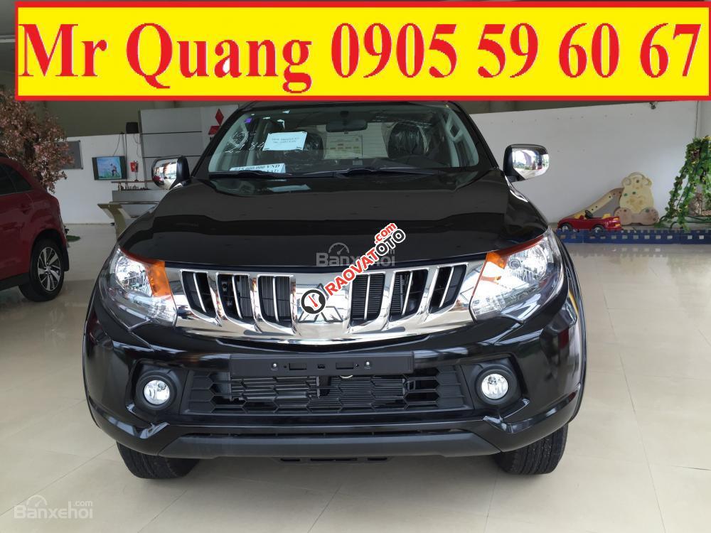 Bán xe Triton đời 2017 tại Đà Nẵng, màu đen, xe nhập Thái Lan, giao xe nhanh, LH Quang 0905596067-4