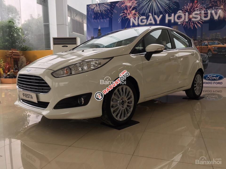 Bán Ford Fiesta Titanium 1.0 AT EcoBoost, màu trắng, giá chỉ 560 triệu: 0961917516-0