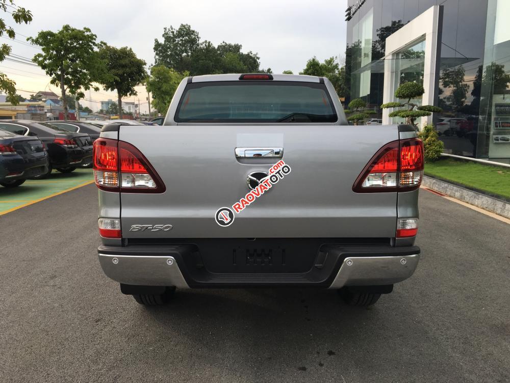 Mazda BT 50 4WD AT 3.2L đời 2018, màu bạc, giá 815 triệu chỉ có ở Mazda Cộng Hòa-2