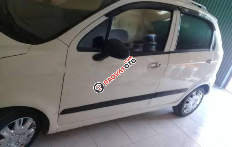 Bán xe Chevrolet Spark LT 0.8 MT đời 2010, màu trắng-2