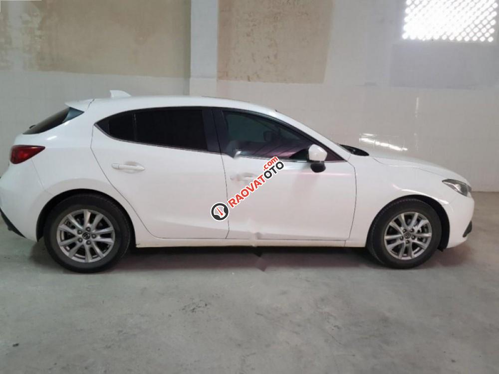 Cần bán xe Mazda 3 1.5L đời 2016, màu trắng-1