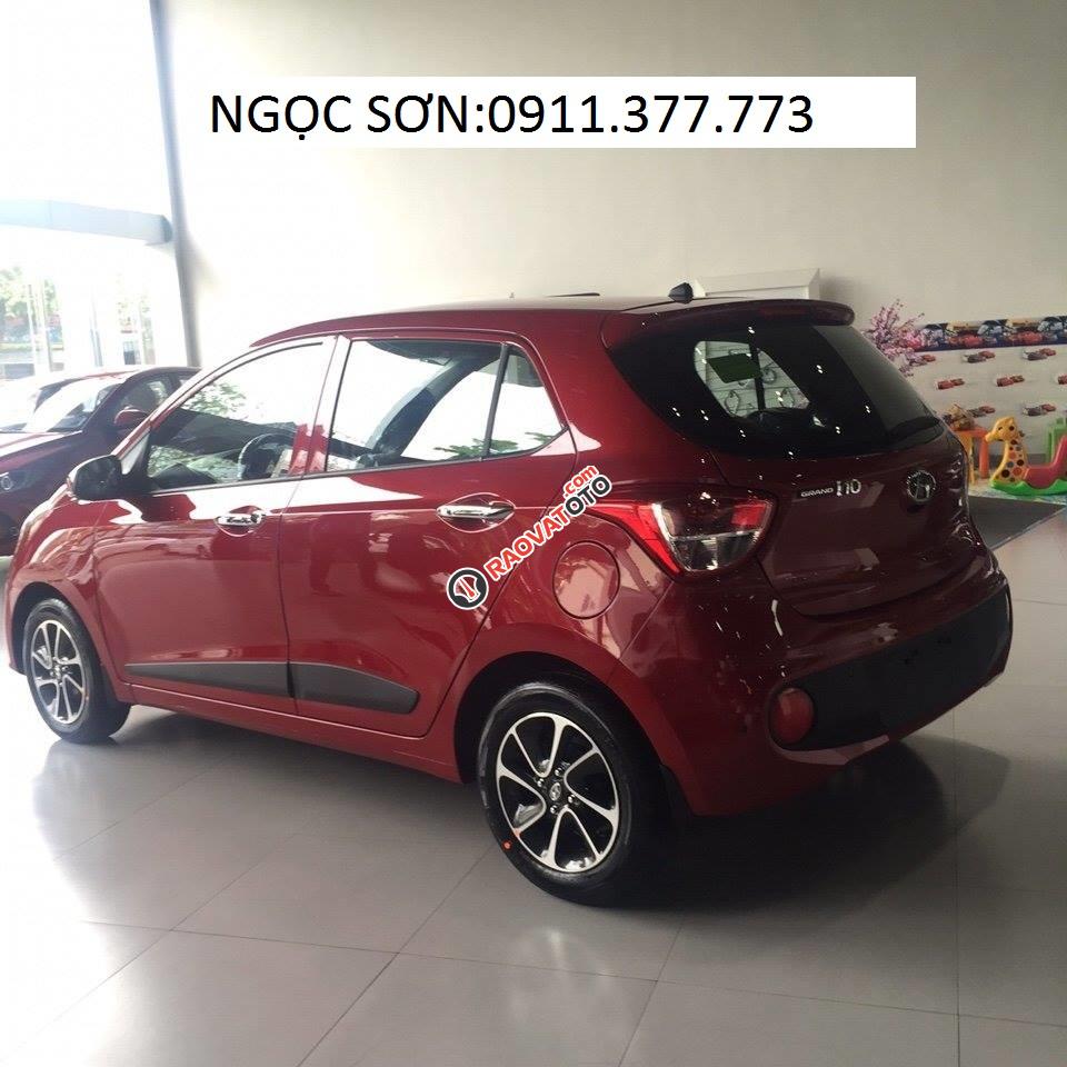 Bán xe Hyundai Grand i10 Đà Nẵng, màu đỏ, trả góp 90% xe, LH Ngọc Sơn: 0911.377.773-4