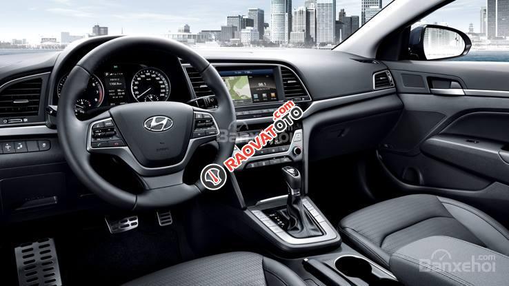 Hyundai Giải Phóng - Bán Hyundai Elantra, xe mới 100%, đời 2017 (Đủ màu) xe giao ngay-3