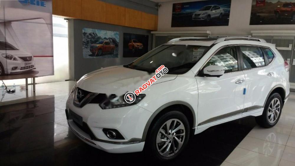 Bán xe Nissan X trail 2.5 SV 4WD Premium đời 2017, màu trắng, 986 triệu-2