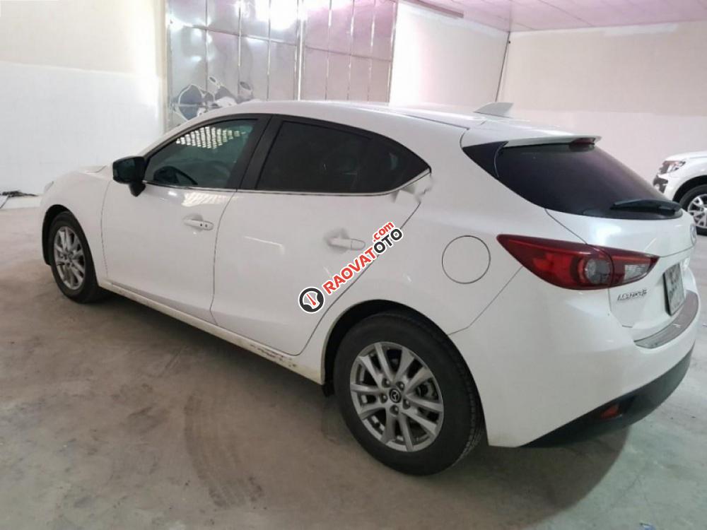 Cần bán xe Mazda 3 1.5L đời 2016, màu trắng-3