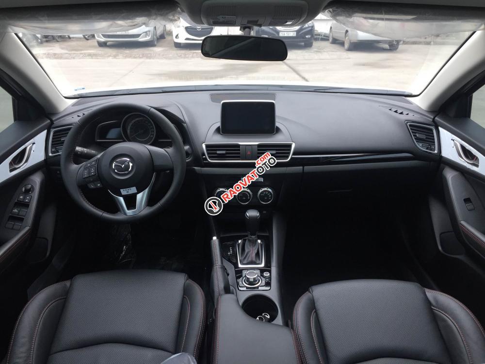 Bán Mazda 3 facelift 2017 mới 100% đủ màu, KM lớn. Hỗ trợ vay trả góp 92% giá trị xe - Hotline: 0961.122.122-2