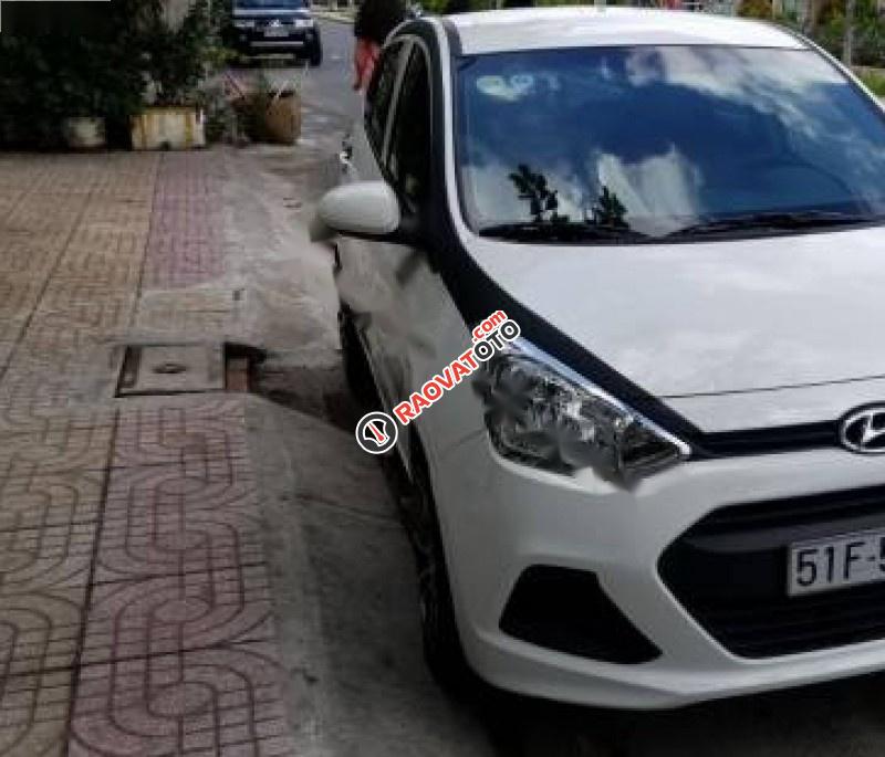 Bán Hyundai Grand i10 1.0 MT Base đời 2016, màu trắng, nhập khẩu chính chủ-3