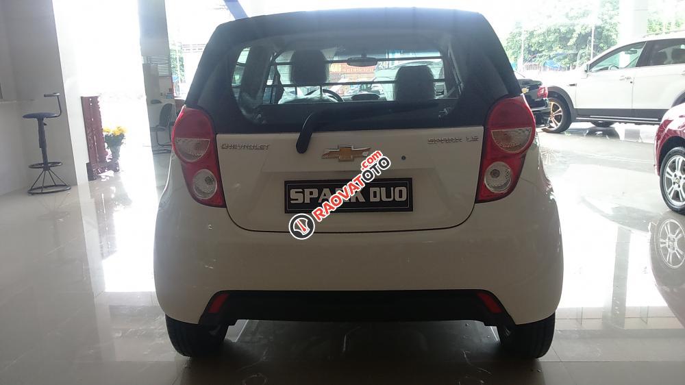 Bán Chevrolet Spark Duo đời 2016, màu trắng, 279tr-3