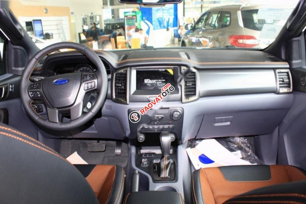 Bán Ford Ranger Wildtrak 3.2L 4x4 AT đời 2017, màu trắng-3