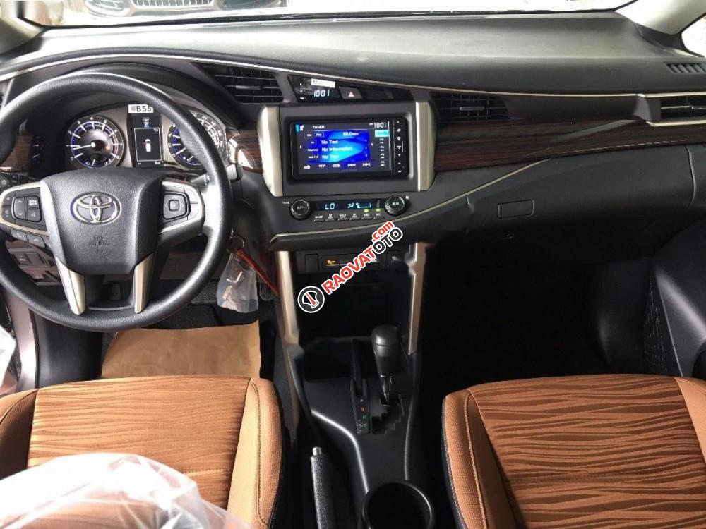 Bán xe Toyota Innova 2.0G 2017-3