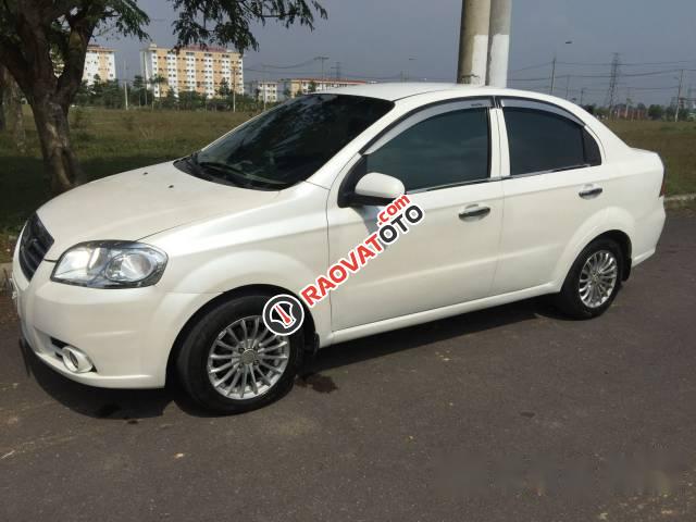 Cần bán lại xe Daewoo Gentra năm 2010, màu trắng-3