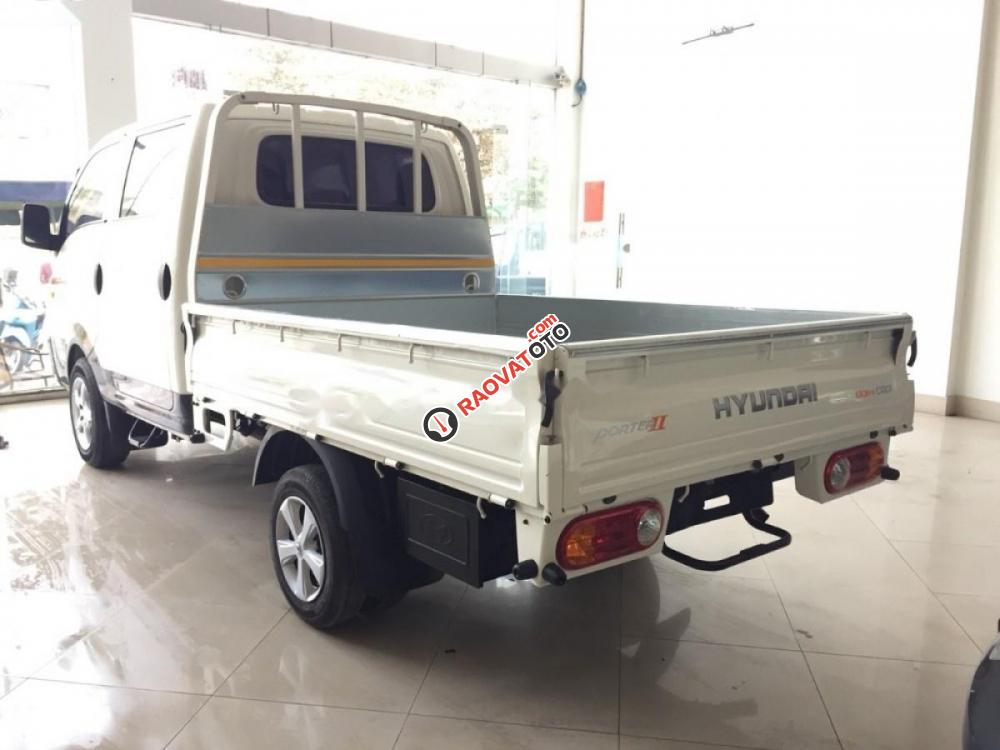 Cần bán Hyundai Porter II đời 2013, màu trắng, nhập khẩu nguyên chiếc-1