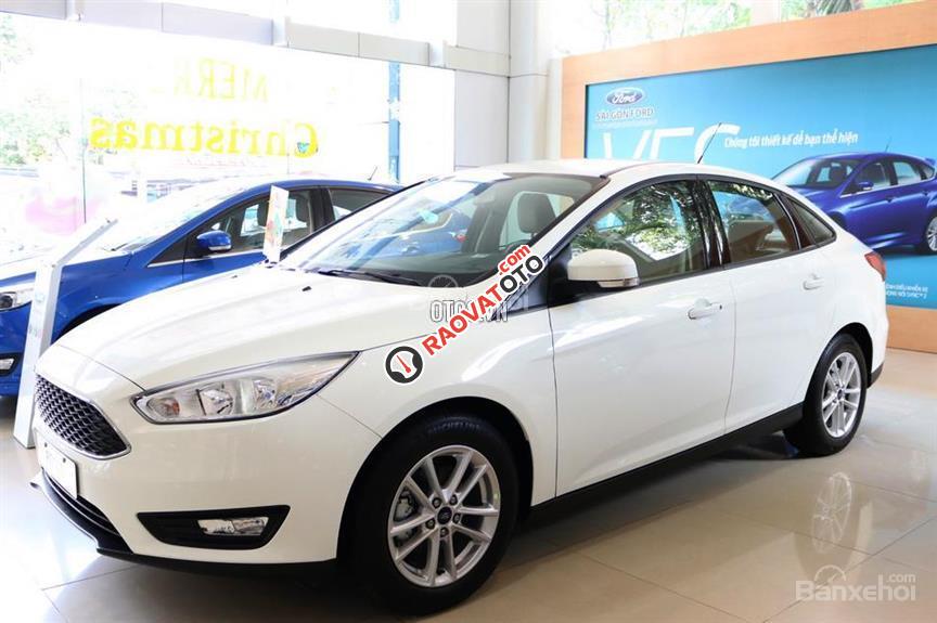 Ford Focus 1.5L EcoBoost 2017, mới 100% - Hỗ trợ trả góp 80%, hotline 090 628 3959 / 096 381 5558-0