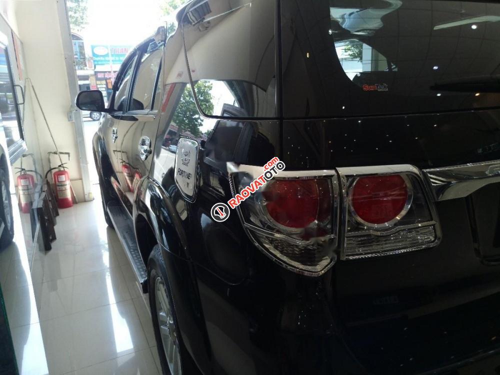 Bán Toyota Fortuner 2.7V 4x2 AT đời 2013, màu đen  -2