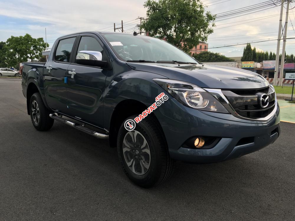 Mazda Cộng Hòa cần bán Mazda BT 50 4WD AT 3.2L đời 2018, màu xanh, giá tốt-4