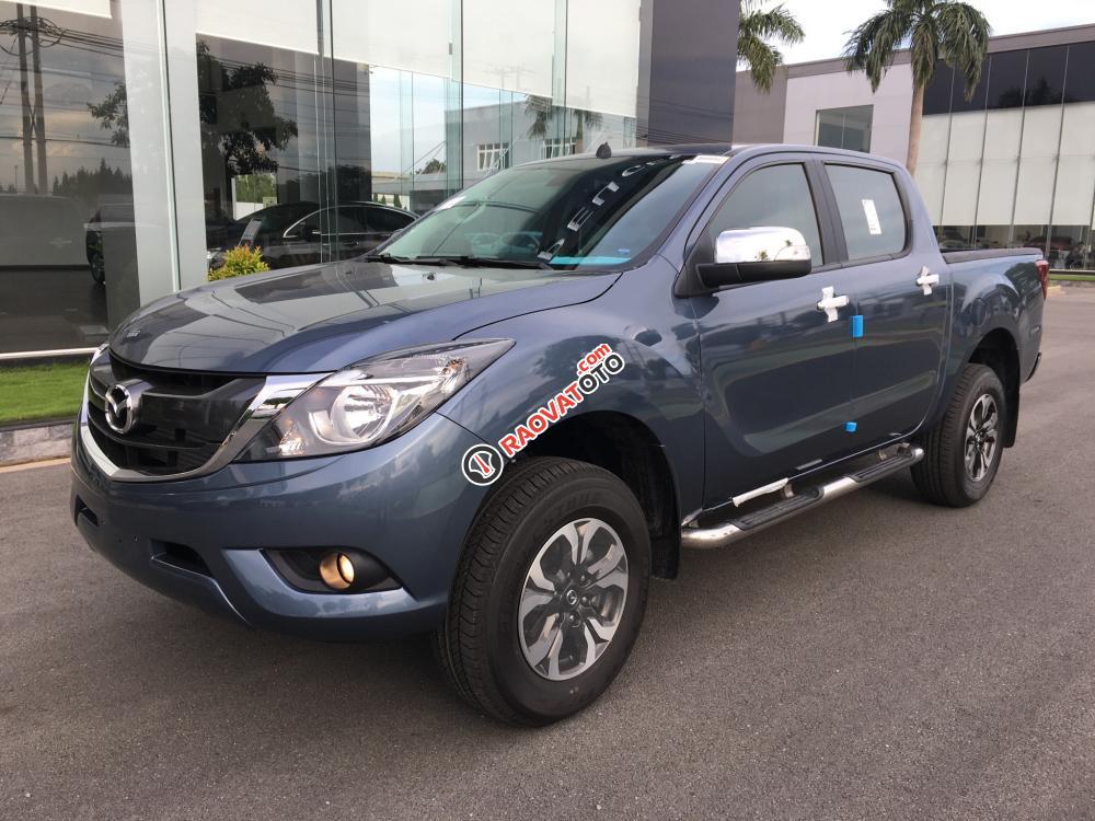 Mazda Cộng Hòa cần bán Mazda BT 50 4WD AT 3.2L đời 2018, màu xanh, giá tốt-3