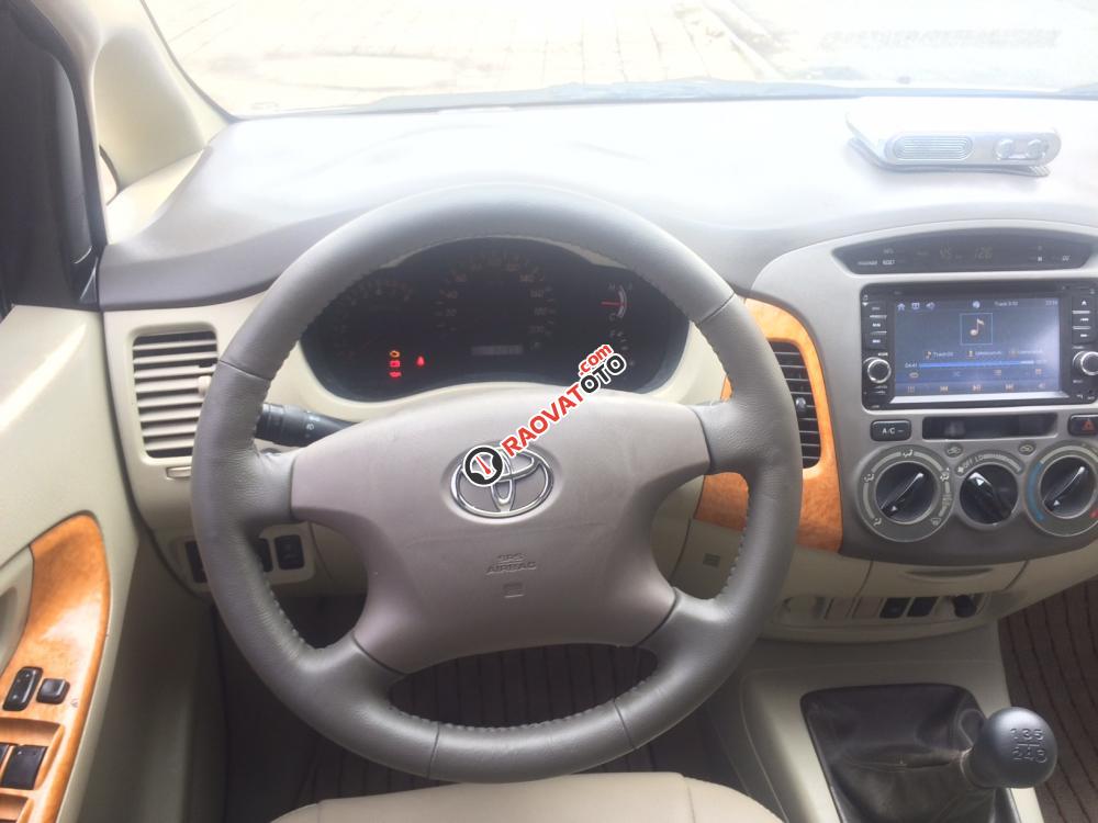 Bán ô tô Toyota Innova 2.0G đời 2010, màu bạc, xe gia đình bán, giá 388 triệu-5