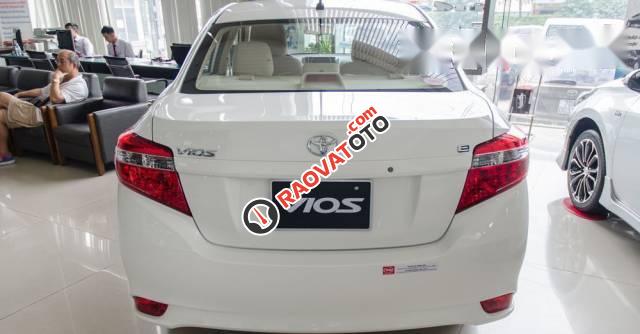 Bán Toyota Vios đời 2017, màu trắng-3