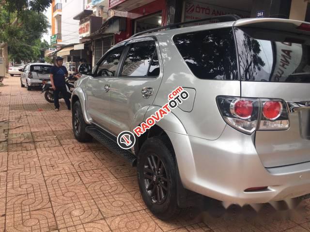 Cần bán lại xe Toyota Fortuner đời 2015 số sàn, 855 triệu-1