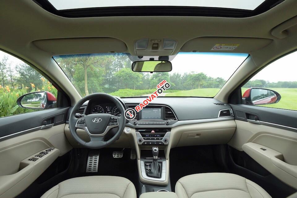 Bán Hyundai Elantra 2018 1.6 MT, khuyến mãi lớn 66tr. Hỗ trợ vay vốn 80% giá trị xe - Hotline: 0935904141 - 0948945599-2