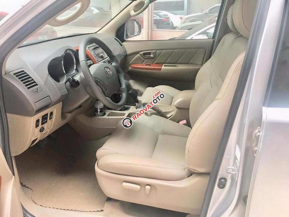 Cần bán xe Toyota Fortuner 2.7V 4x4 AT đời 2009, màu bạc, giá 505tr-9