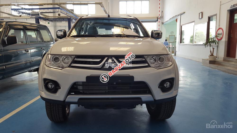 Bán ô tô Mitsubishi Pajero Sport sản xuất 2017, màu trắng. Đáp ứng chạy dịch vụ hot nhất 2017, LH: 0905.91.01.99 (Phú)-1