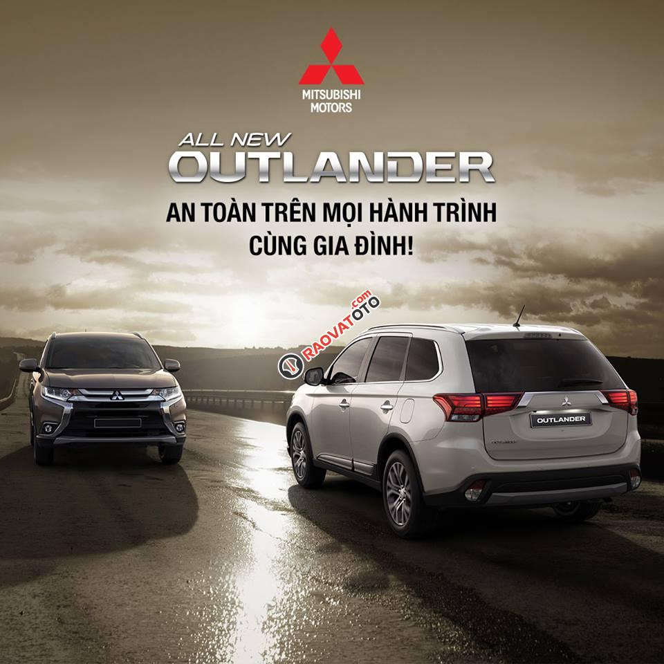 Bán Mitsubishi Outlander 2.0 STD năm 2017, màu đen, nhập khẩu nguyên chiếc. Hotline: 0901777031 (Mr. Trường)-1