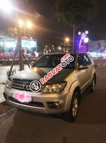 Bán Toyota Fortuner đời 2009 chính chủ, giá chỉ 600 triệu-2