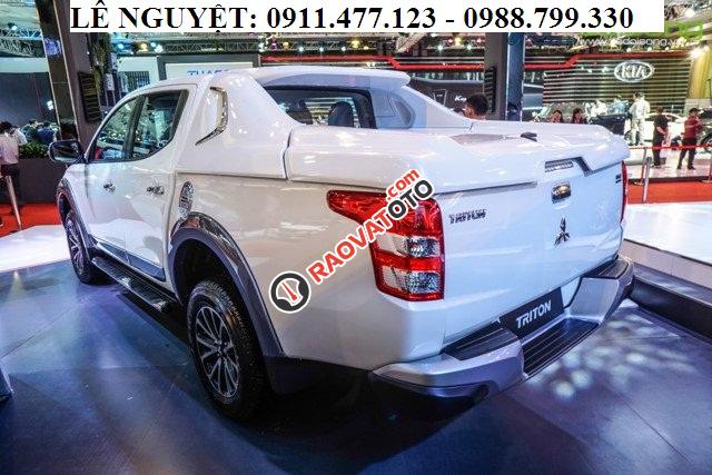 Bán ô tô Mitsubishi Triton 1 cầu tự động mới, màu trắng, xe nhập. LH: Lê Nguyệt: 0911.477.123-8