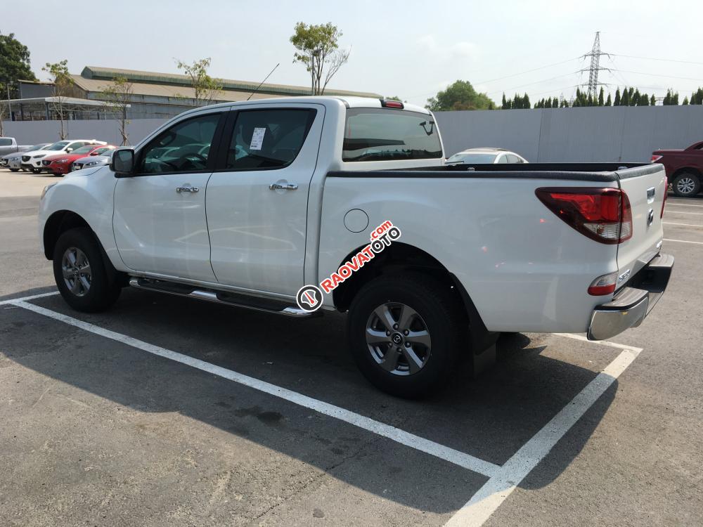 Bán xe Mazda BT 50 4WD MT 2.2L đời 2018, màu trắng-6