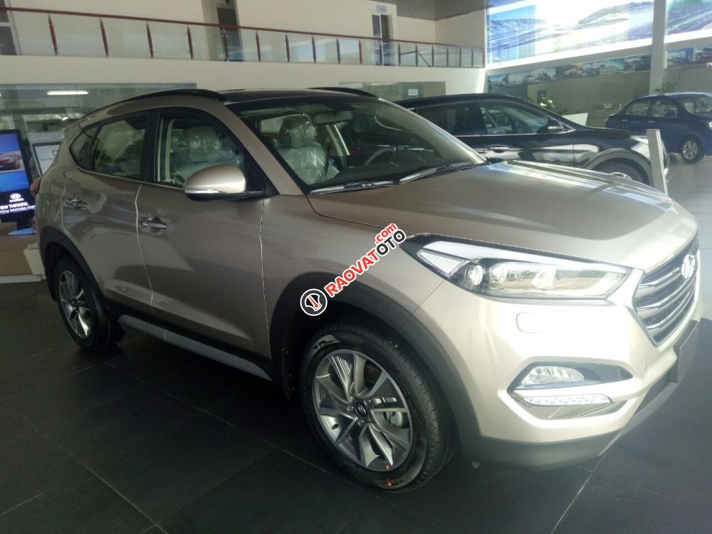 Hyundai Cầu Diễn bán Hyundai Tucson Limited 2.0 AT FWD CKD năm 2017, màu ghi vàng-1