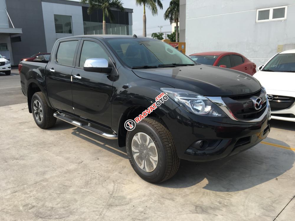 Mazda Cộng Hòa cần bán Mazda BT 50 2.2AT 2WD đời 2018, màu đen, 700tr-6