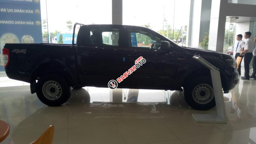 Cần bán Ford Ranger XL đời 2017, màu đen, xe nhập, giá chỉ 634 triệu-1